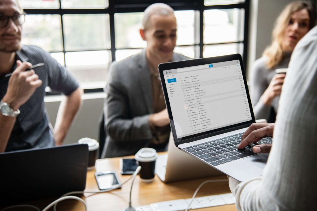 A project collaboration system can promote workflow and benefit both freelancers and their clients.